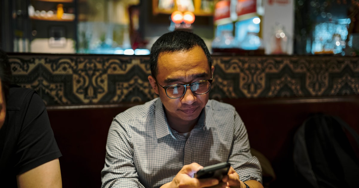 How AI Recommends Businesses: The Simple 5-Point System